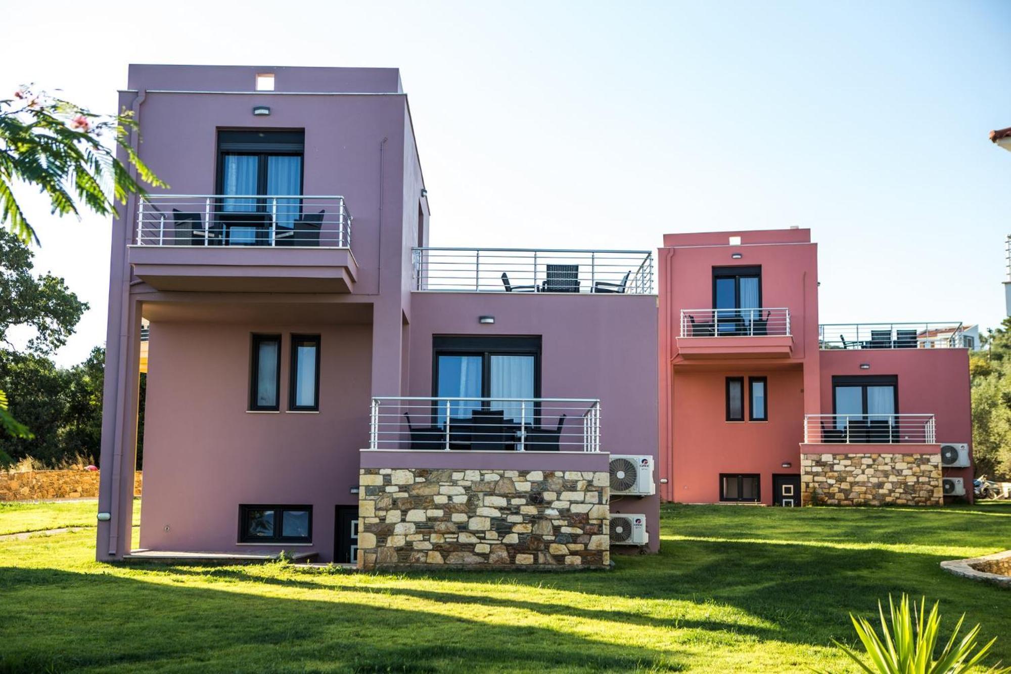 Blue Waves Luxury Suites By The Sea Plomari Eksteriør billede